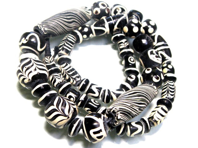 TOKO-BEADS T601-06 Lampwork glass bead (strand) 7~17mm T601-06 ジャワ希少ビーズ（連） 7~17mmKazuri カズリビーズ Asian bead & African bead  Handmade,Lampeork,bead,asia,india,ethnic,parts,accessory,beads とんぼ玉,ビーズ,トンボ玉,アジア,インド,エスニック,手作り,パーツ,アクセサリー