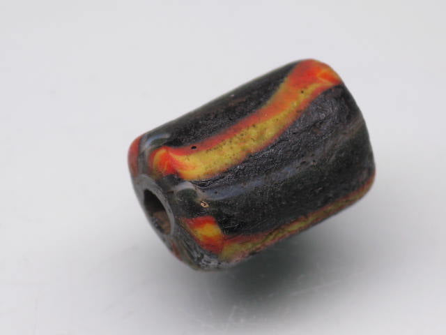 | TOKO-BEADS |T602-31 ジャワ希少とんぼ玉 11mmとんぼ玉,ビーズ,トンボ玉,アジア,インド,エスニック,手作り,パーツ,アクセサリー