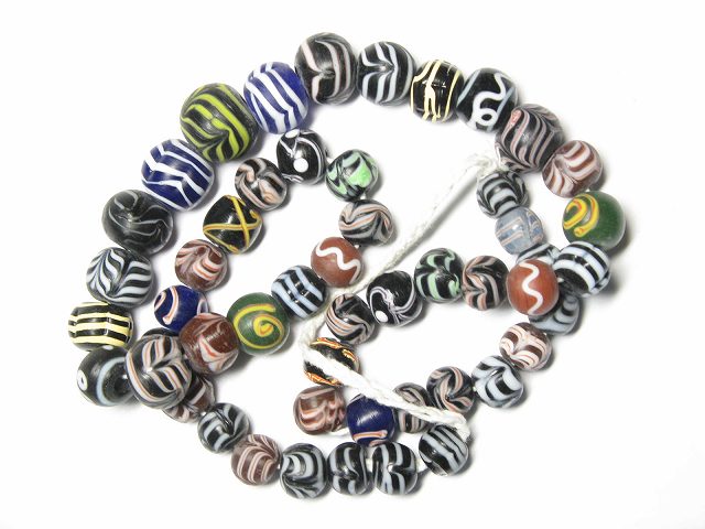 TOKO-BEADS T605-02 Lampwork glass bead (strand) 7~19mm T605-02 ジャワ希少ビーズ（連） 7~19mm Asian bead & African bead  Handmade,Lampeork,bead,asia,india,ethnic,parts,accessory,beads とんぼ玉,ビーズ,トンボ玉,アジア,インド,エスニック,手作り,パーツ,アクセサリー