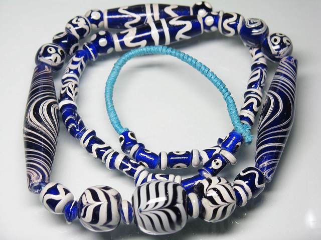 TOKO-BEADS T608-03 Lampwork glass bead (strand) 6.5~18mm T608-03 ジャワ希少ビーズ（連） 6.5~18mm Asian bead & African bead  Handmade,Lampeork,bead,asia,india,ethnic,parts,accessory,beads とんぼ玉,ビーズ,トンボ玉,アジア,インド,エスニック,手作り,パーツ,アクセサリー