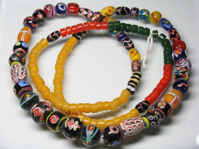 TOKO-BEADS T609-05 Lampwork glass bead (strand) 6~14mm T609-05 ジャワ希少ビーズ（連） 6~14mm Asian bead & African bead  Handmade,Lampeork,bead,asia,india,ethnic,parts,accessory,beads とんぼ玉,ビーズ,トンボ玉,アジア,インド,エスニック,手作り,パーツ,アクセサリー