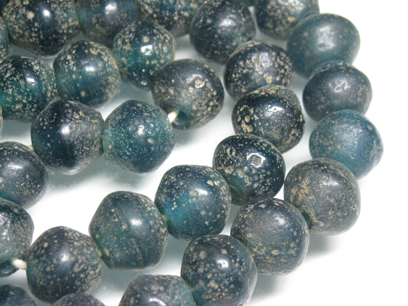 TOKO-BEADS T718N-07 Lampwork glass bead (strand) 15~16mm T718N-07 ジャワ希少とんぼ玉（連） 15~16mm Asian bead & African bead  Handmade,Lampeork,bead,asia,india,ethnic,parts,accessory,beads とんぼ玉,ビーズ,トンボ玉,アジア,インド,エスニック,手作り,パーツ,アクセサリー