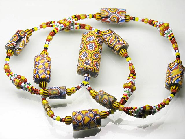 | TOKO-BEADS |T804N-90 アフリカとんぼ玉 0mmとんぼ玉,ビーズ,トンボ玉,アジア,インド,エスニック,手作り,パーツ,アクセサリー